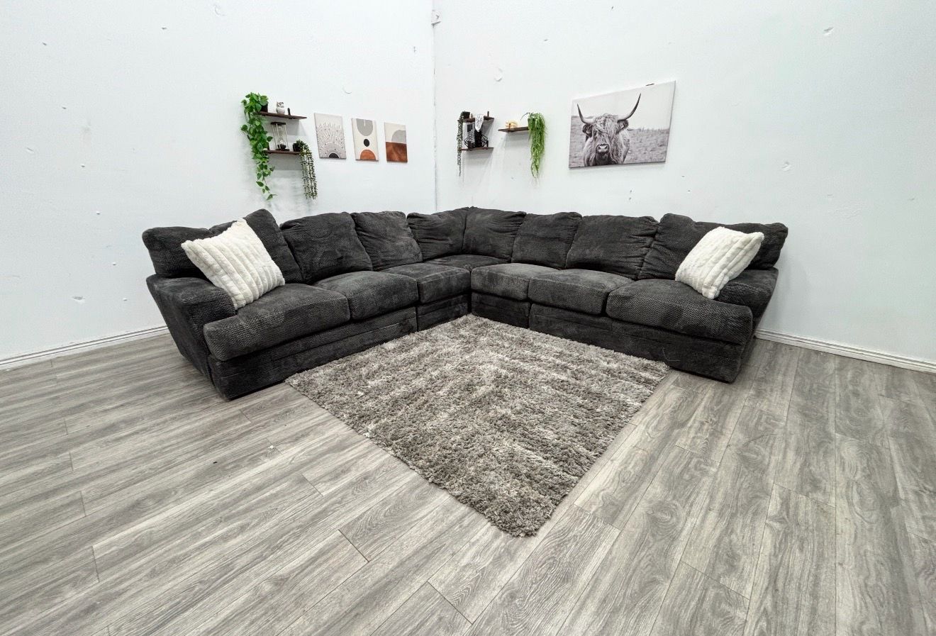 Mammoth Sectional Couch - Free Delivery