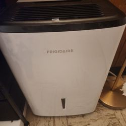 frigidaire 22 pint dehumidifier 
