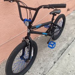  20 Inches Tires Mongoose Bmx Bike Good Condition Ready To Ride 