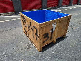 CRATE 47x45x31 Homestead 33033. Delivery for extra