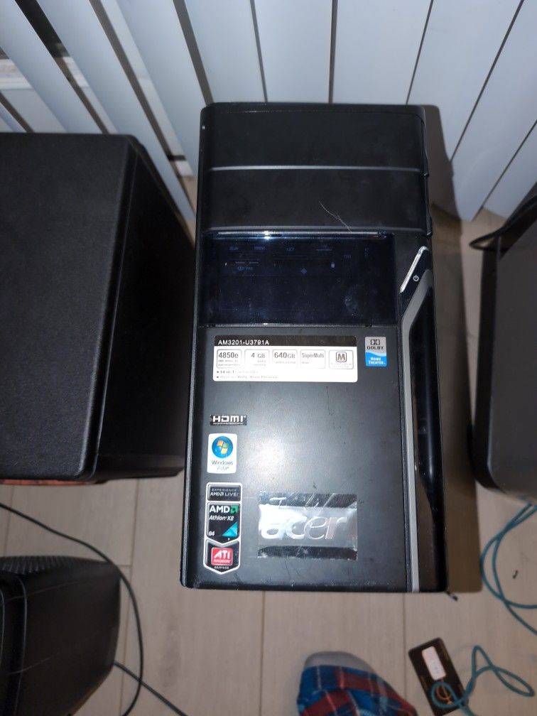 Acer Desktop 640 GB 4 GB Of RAM