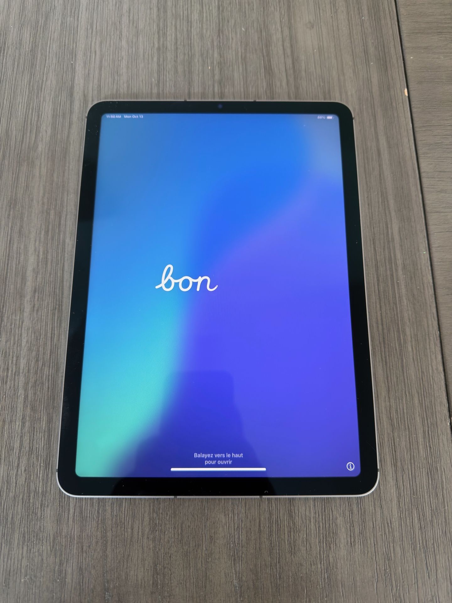 Apple iPad Air 5 A2589 (WiFi + Cellular Unlocked) 256GB Space Grey