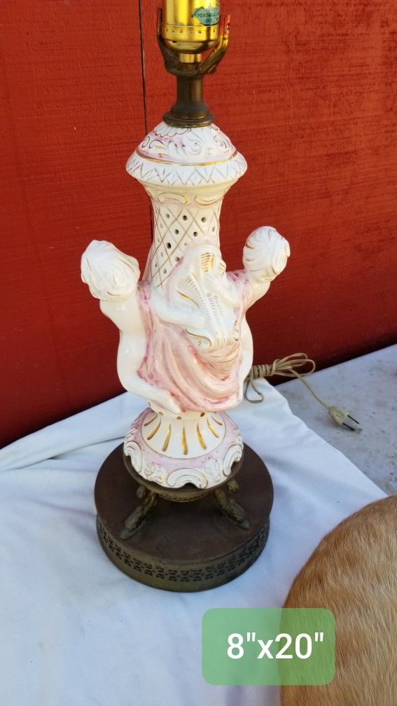 Capodimonte Cherub Lamp