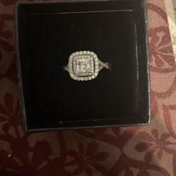 Dimond Ring Size 5.5