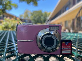 Kodak EasyShare C513 Pink 5MP Digital Camera