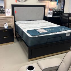 🎁 Queen bed 🔥