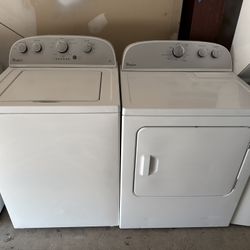 Whirlpool Washer And Dryer Set 