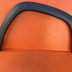 2025 2026 CHEVROLET EQUINOX RIGHT PASSENGER SIDE FRONT WHEEL ARCH OEM (contact info removed)7