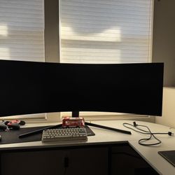 Samsung Odyssey 49G9 - Super Ultrawide 5120x1440p - 240hz -1000r