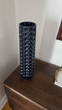 Z Gallerie  Vase