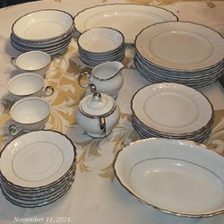 8 Piece China Set Harmony House 3639