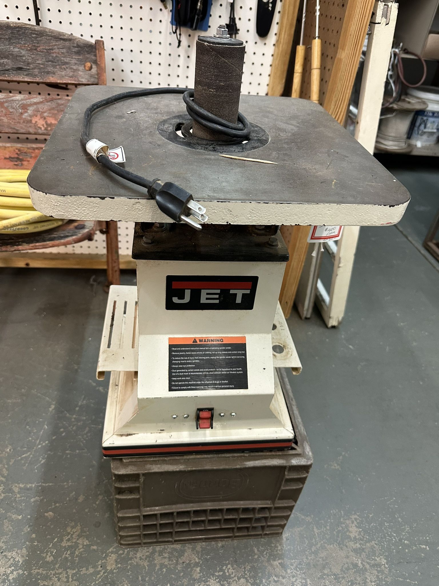 JET Benchtop Oscillating Spindle Sander w/ All Spindles