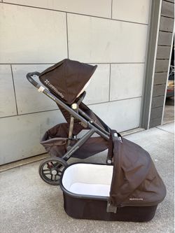 UPPAbaby VISTA Stroller + Bassinet, Toddler Seat & Rain Shield — Brown