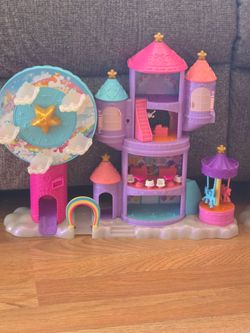 Polly Pocket Rainbow Funland
