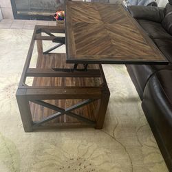 Lift Top Coffee / Cocktail Table With Matching Side Table