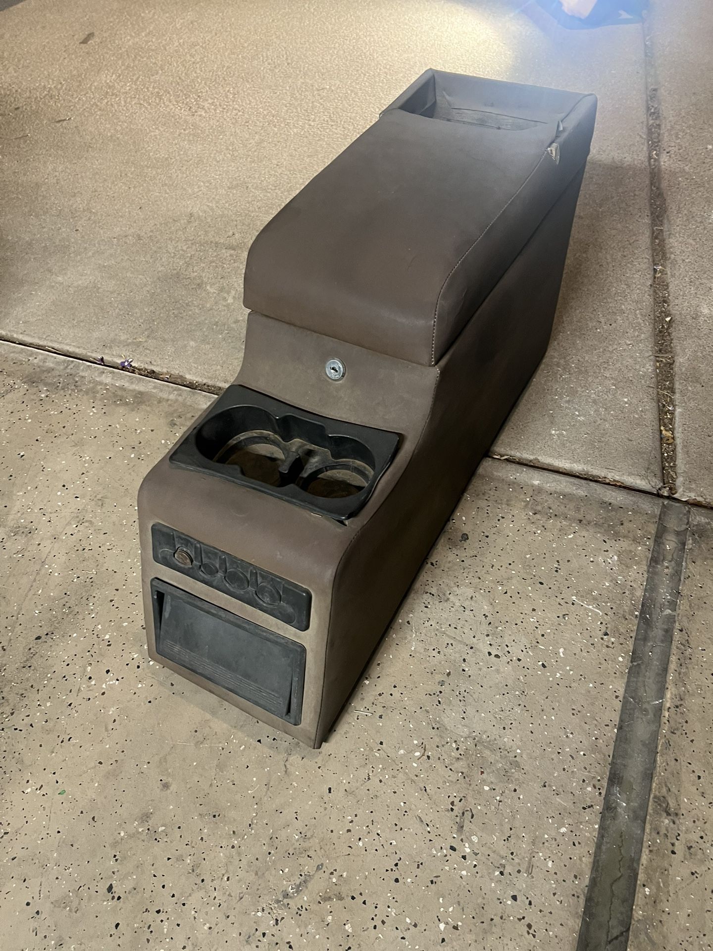 1995 Jeep Yj Wrangler Center Console for Sale in Mesa, AZ OfferUp