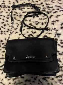 GUESS PURSE