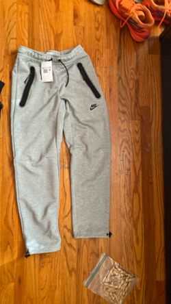NIKE TECH PANTS BRAND NEW SIZE XS