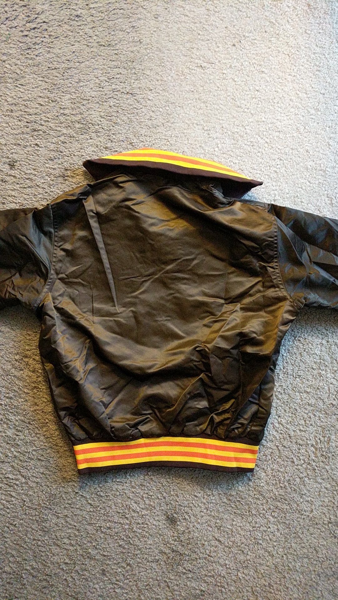 Bra, Gnu Jacket for Sale in San Diego, CA - OfferUp