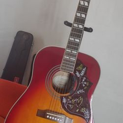 Epiphone Hummingbird Acoustic Guitar W/Gig bag 