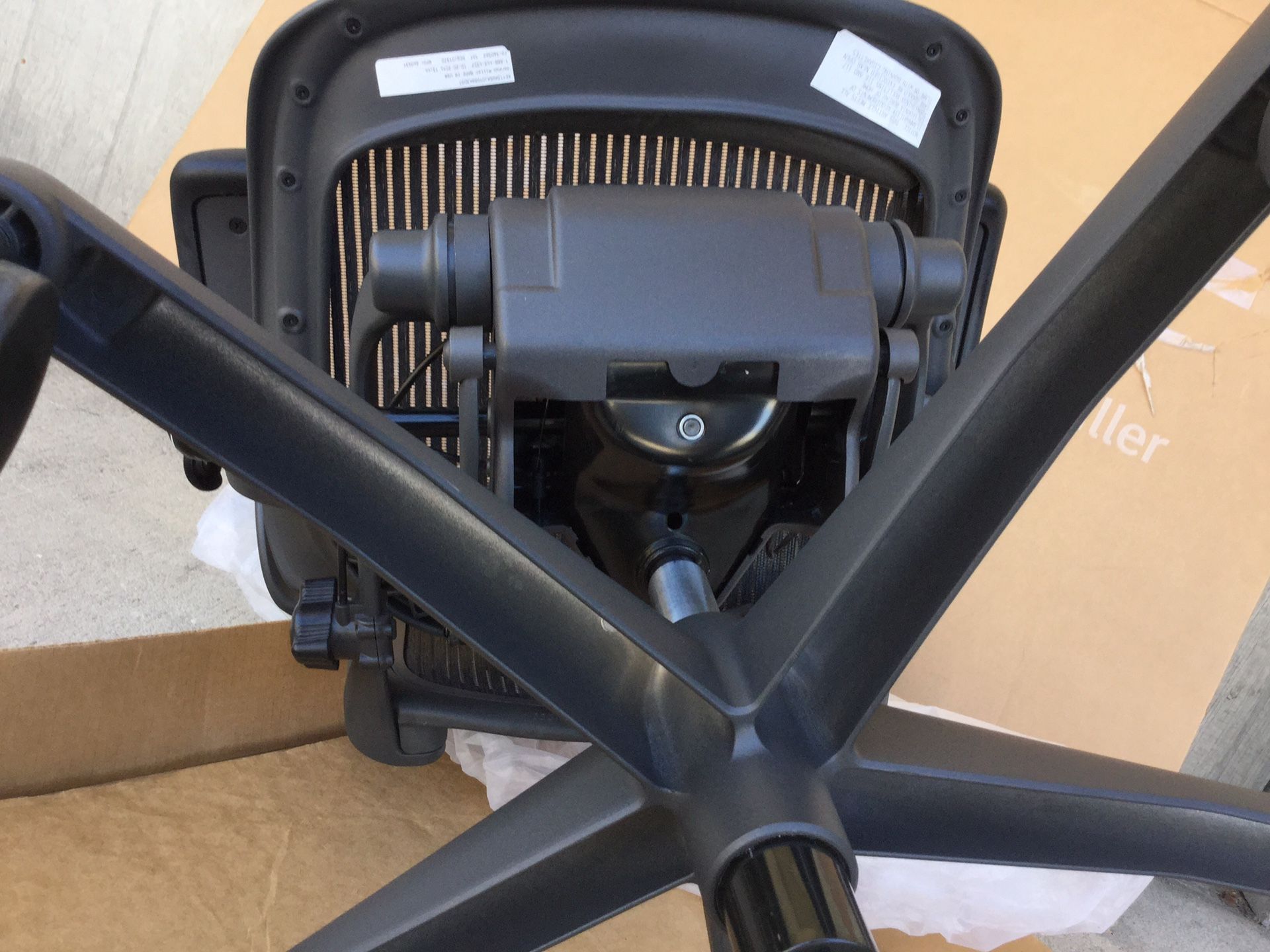 Brand new Herman Miller Aeron chair’s parts,cables meshes knobs lumbar