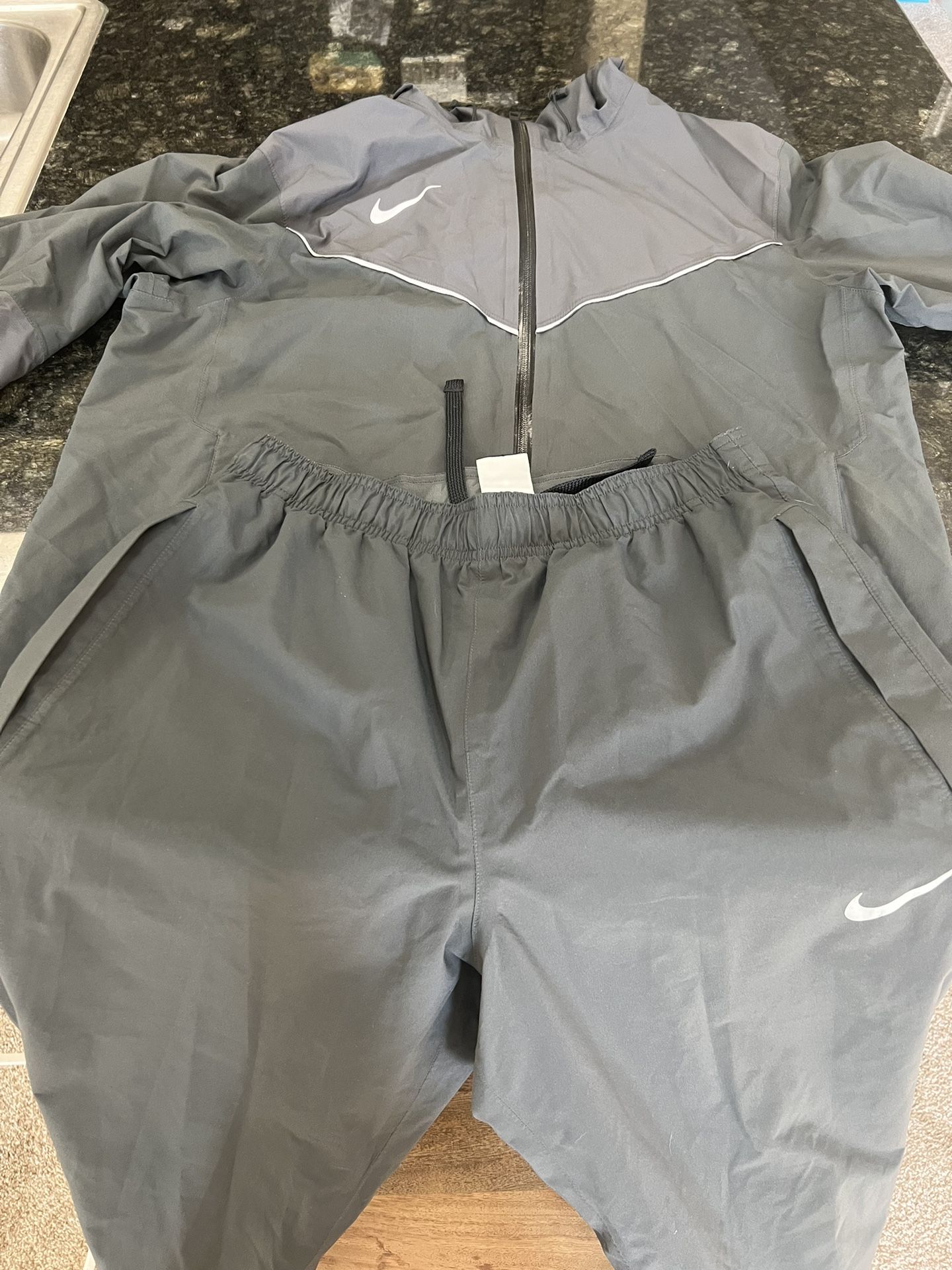 Nike Storm Fit Rain Suit