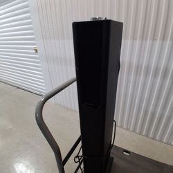 Brookstone iDesign  Sub woofer Stereo Dock  iPod/IPhone