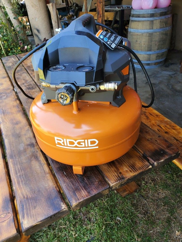 New Ridgid Air Compresor 6 Gal  150 Ps