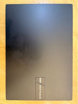 ASUS VivoBook 16 F1605VA-WS74 – Intel i7, 16GB RAM, 475GB SSD - Color: Black – Excellent Condition by