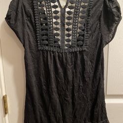 Size Small Women’s Top Black