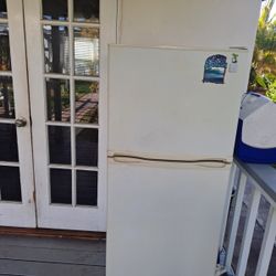 Refrigerator/Freezer 