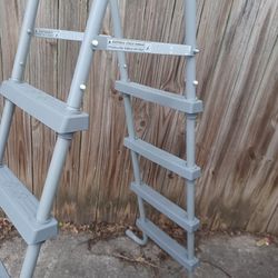 Funsicle  5.5ft Sure Step  Ladder
