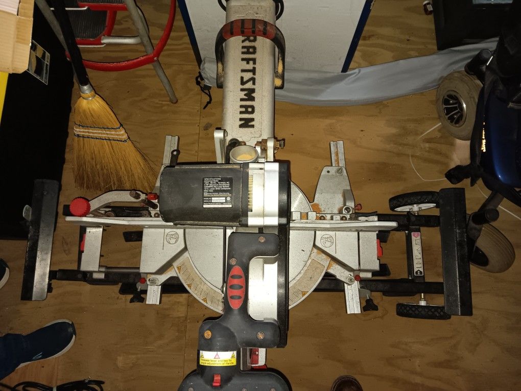 Craftsman Miter Saw With Rolling Stand