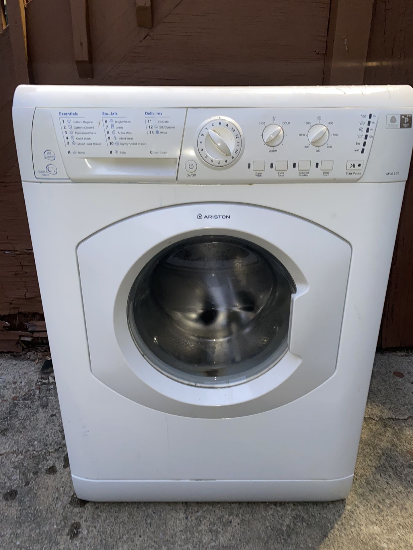 Ariston ARWL129NA 24" 1.82 cu. ft. Compact Front Load Washer - White, Stackable for Repair