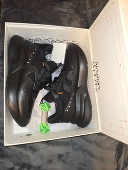 Alexander McQueen Black Chunky Sneakers sz43