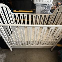 Baby crib