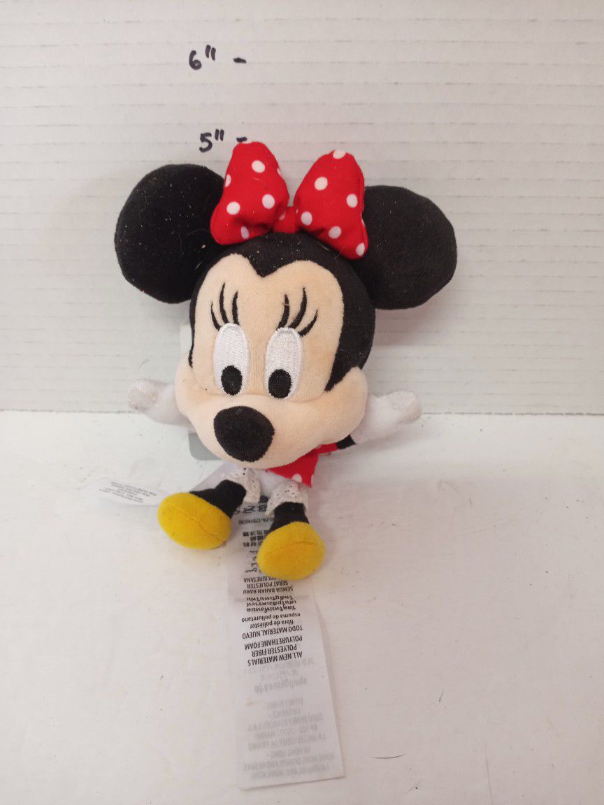 Disney Parks Exclusive Minnie Mouse Plush Mini Keychain 