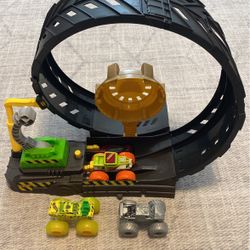 Hot Wheels Monster Truck Epic Loop
