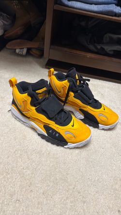 Air Nikes size 11