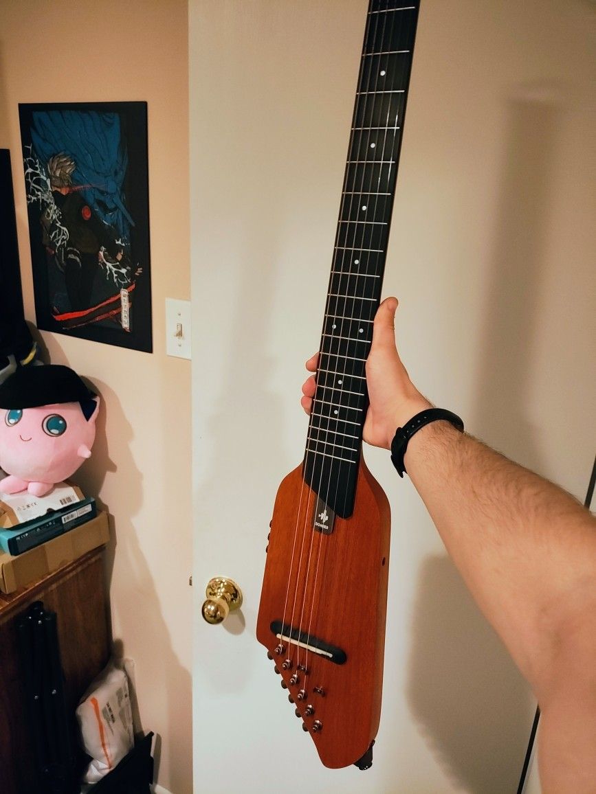 Hush I Travel Guitar