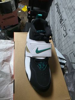 Nike Diamond turf