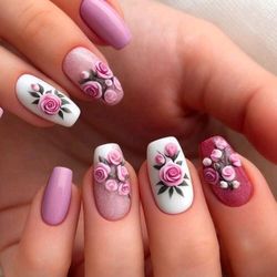 24 PCS PRESSED ON NAILS 