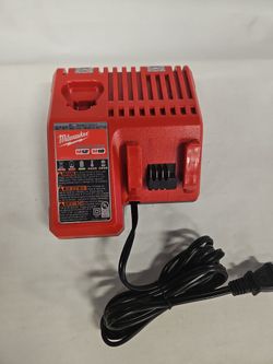 Milwaukee M12/M18 Battery Charger 816280-11