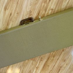 Fender Classic Series Wood Case, Precision Bass/Jazz Bass, Tweed