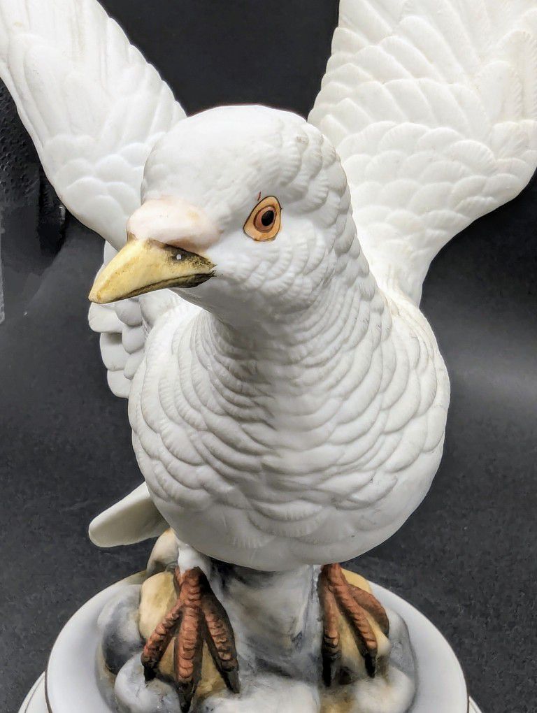 VTG Japan White Porcelain Dove Figurine By Andrea by Sadek Mint.