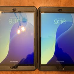 Apple iPad 7th Generation 32GB Cellular Version Like New With Great Case And Keyboard!