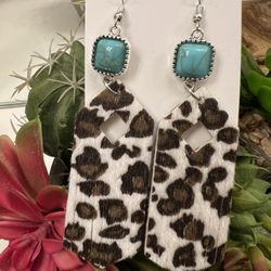 Boutique EARRINGS 