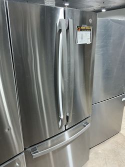 🔥 GE 24.7 Cu. Ft. French Door Refrigerator 🔥