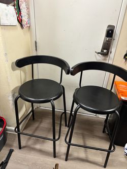 Set of 2 Black Bar Stools with Back