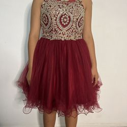 Maroon Dress (dama, homecoming) 